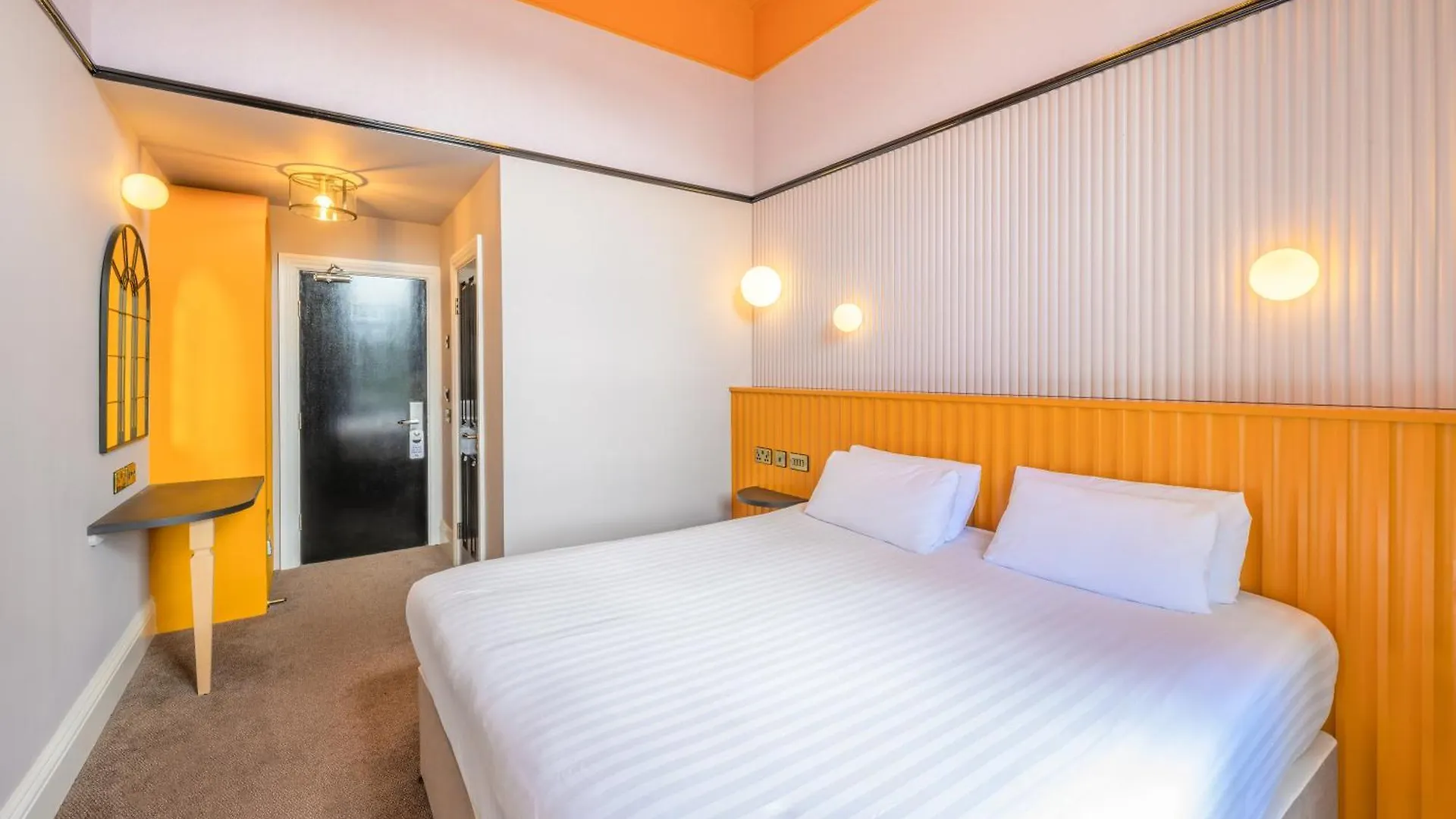 Hotel St George By Nina Dublin